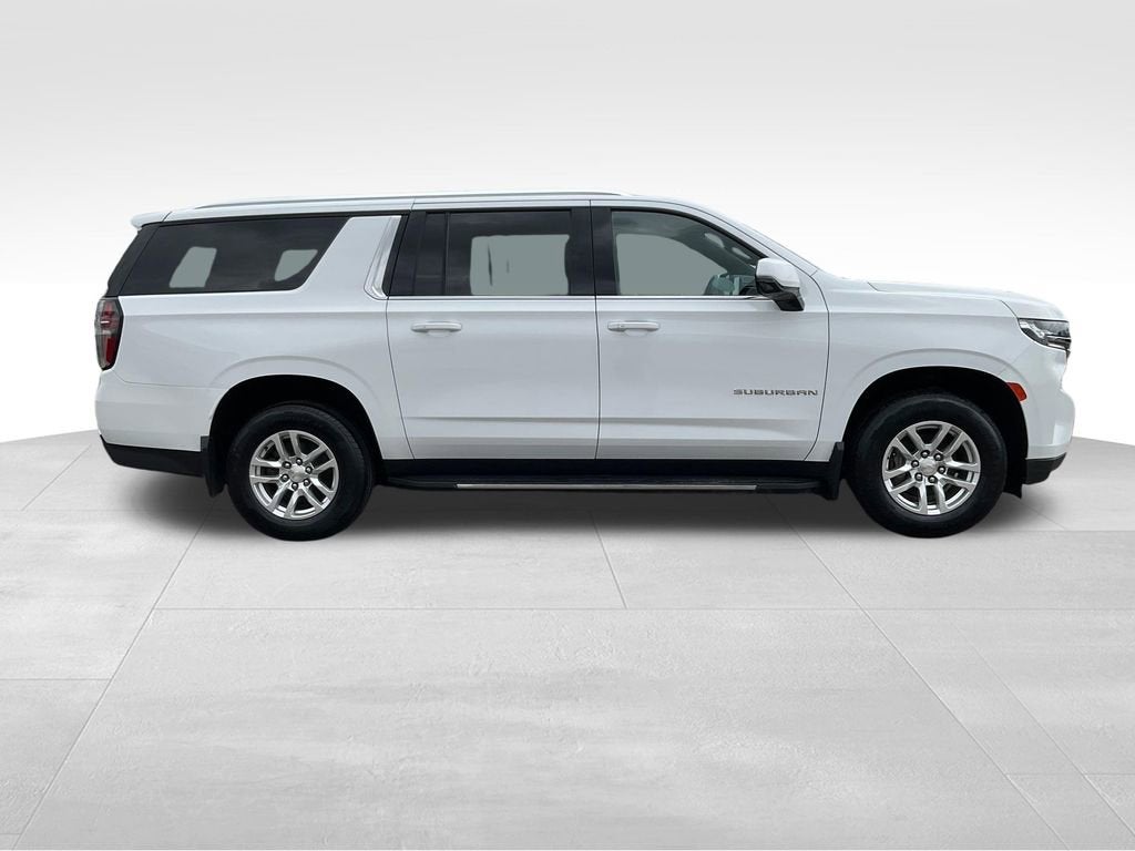 2022 Chevrolet Suburban LT