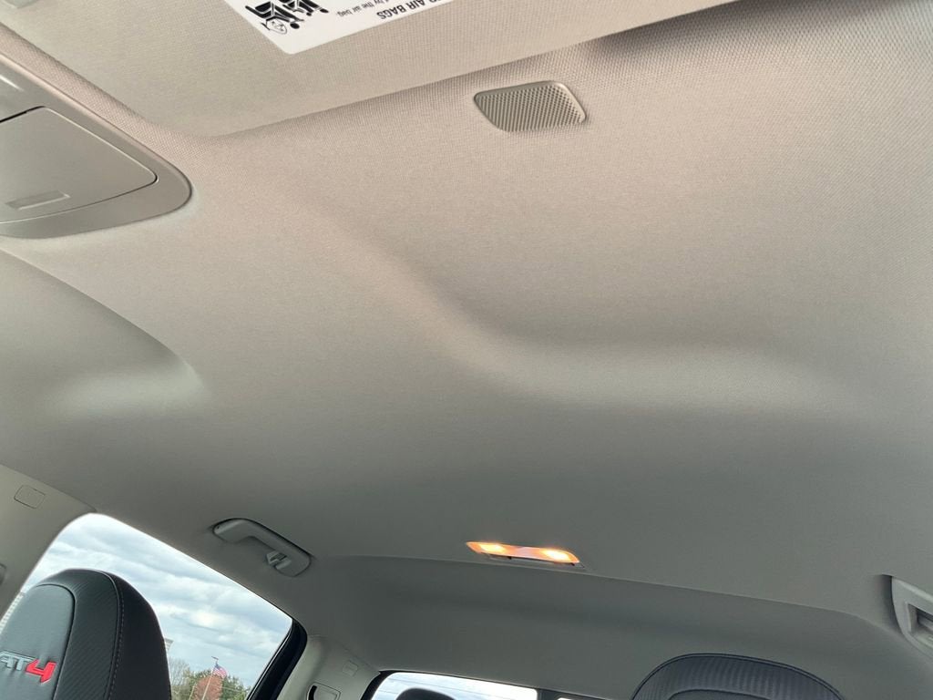 2022 GMC Canyon AT4 - Leather