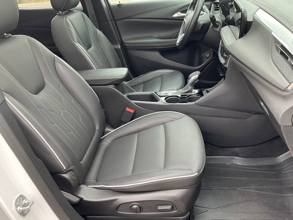 2025 Buick Encore GX Avenir