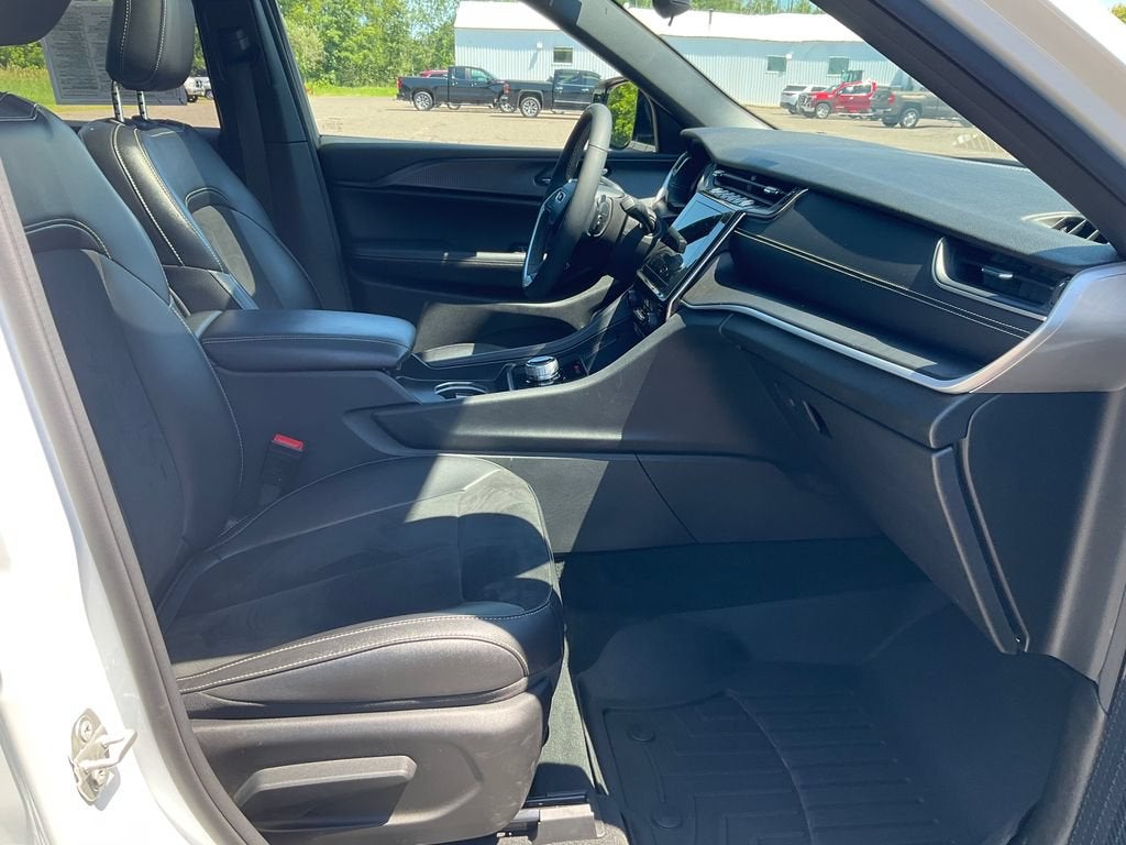 2024 Jeep Grand Cherokee L Altitude X 4x4
