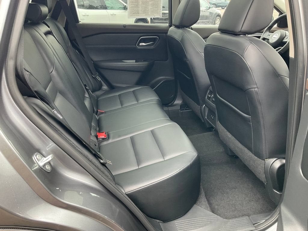 2021 Nissan Rogue SV FWD