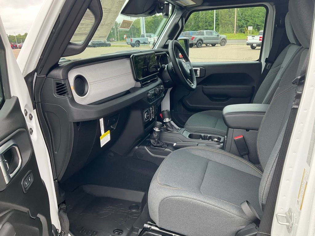 2025 Jeep Wrangler 4-Door Sport RHD 4x4