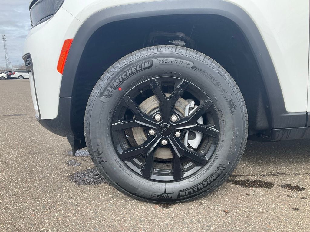 2026 Jeep Grand Cherokee Laredo