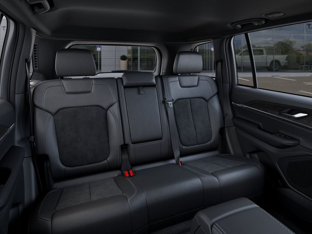 2026 Jeep Grand Cherokee Altitude