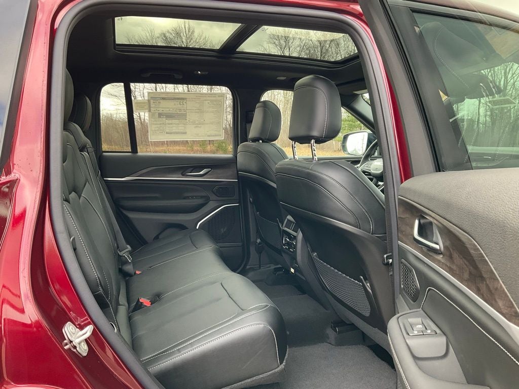 2026 Jeep Grand Cherokee Limited Reserve