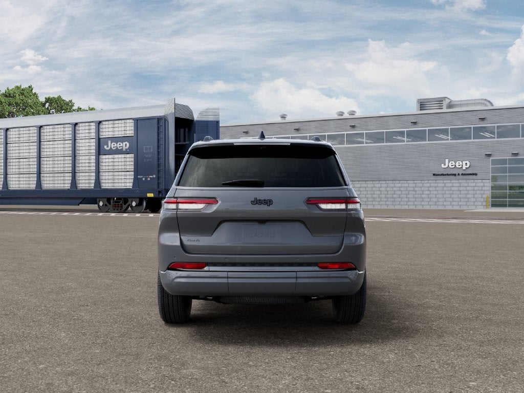 2027 Jeep Grand Cherokee L Limited Reserve