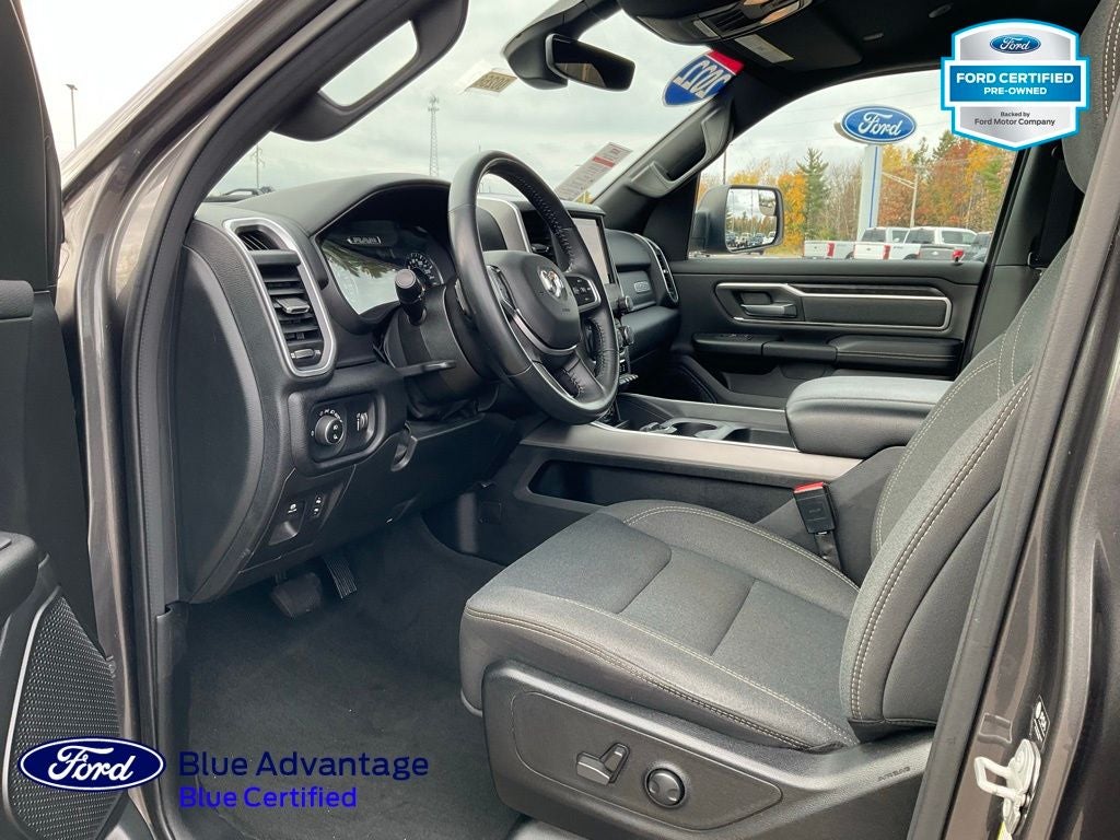 2022 RAM 1500 Big Horn Crew Cab 4x4 5'7' Box