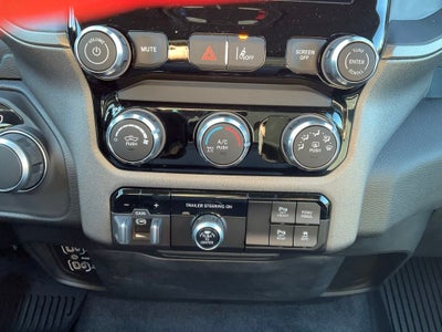 2026 RAM Ram 1500 RAM 1500 TRADESMAN CREW CAB 4X4 5'7' BOX