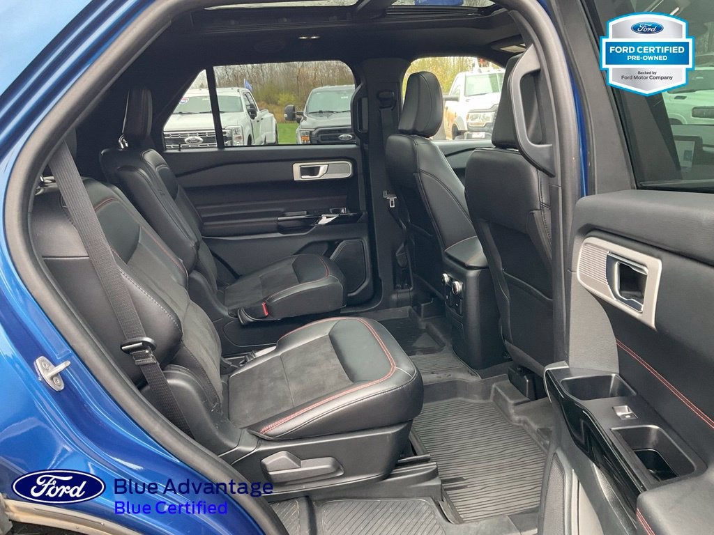 2022 Ford Explorer ST-Line