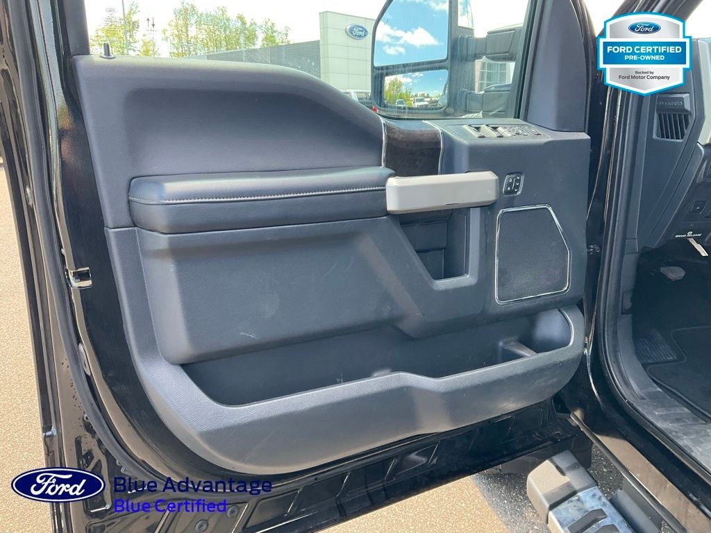 2022 Ford F-350 Lariat