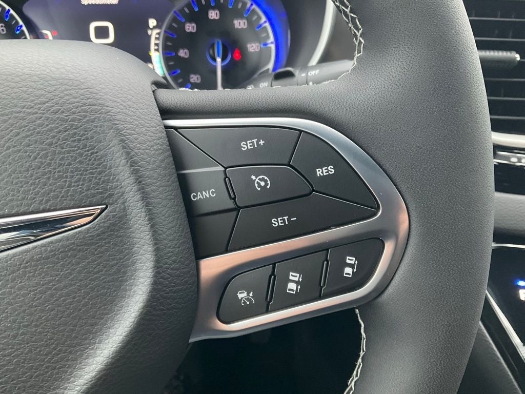 2026 Chrysler Voyager VOYAGER LX