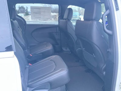 2026 Chrysler Voyager VOYAGER LX