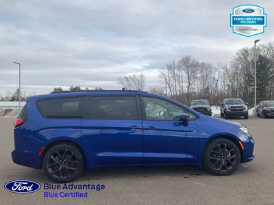 2021 Chrysler Pacifica Touring