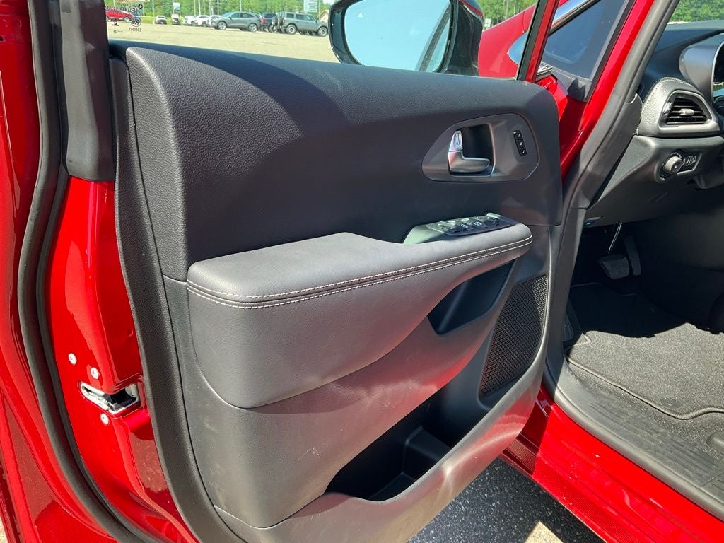 2025 Chrysler Pacifica PACIFICA SELECT AWD