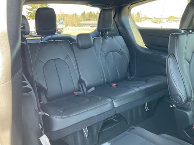 2026 Chrysler Pacifica PACIFICA SELECT AWD