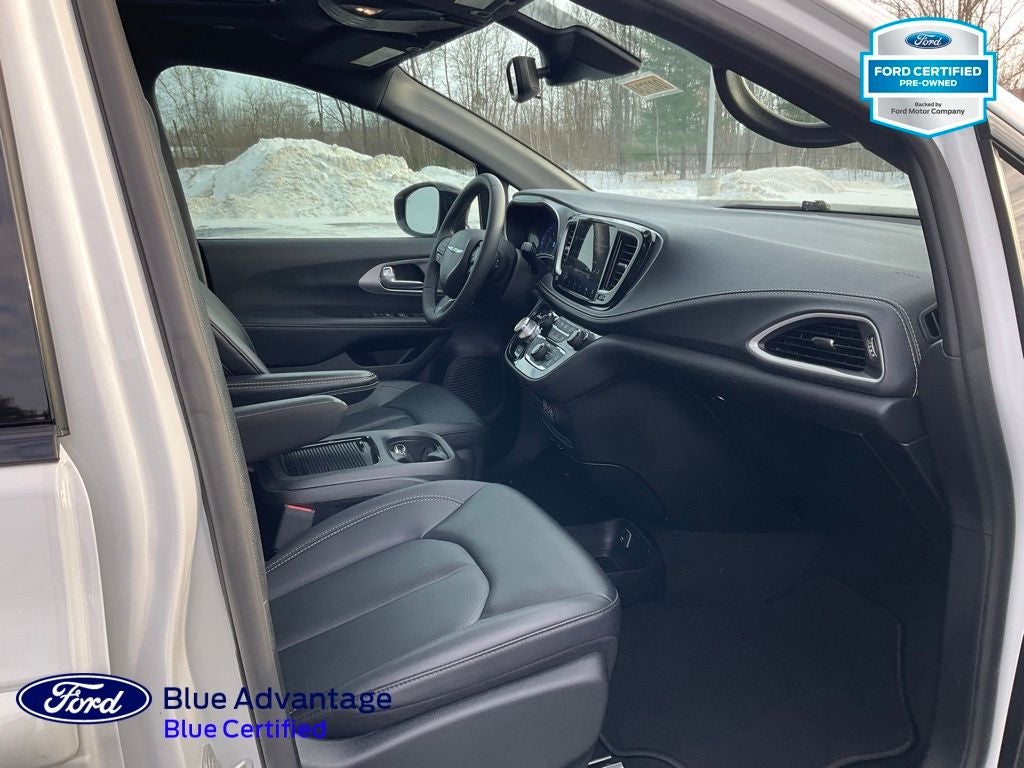 2024 Chrysler Pacifica Touring L AWD