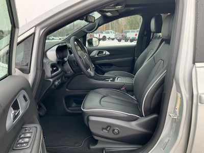 2026 Chrysler Pacifica PACIFICA LIMITED AWD