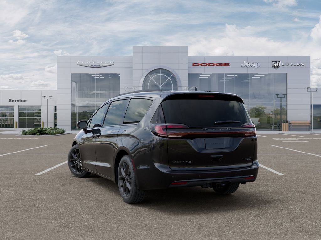 2027 Chrysler Pacifica Limited