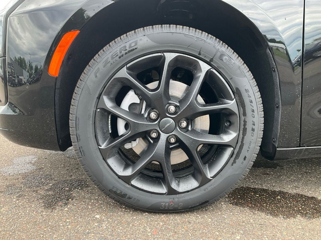 2027 Chrysler Pacifica Limited