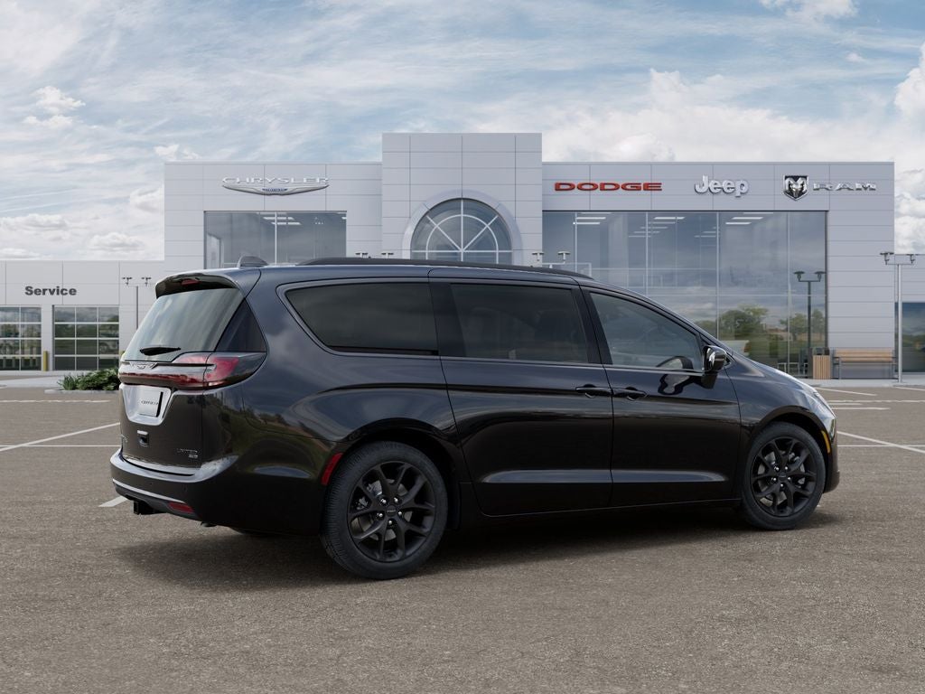 2027 Chrysler Pacifica Limited