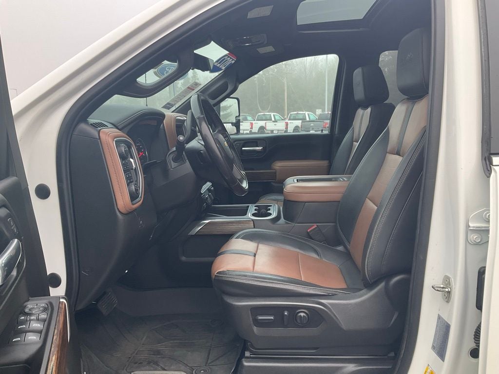 2022 Chevrolet Silverado 3500HD 4WD Crew Cab Standard Bed High Country