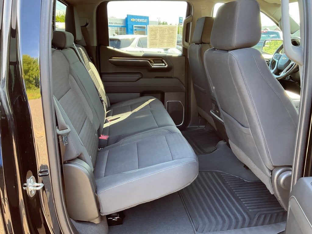 2023 Chevrolet Silverado 1500 LT LT1