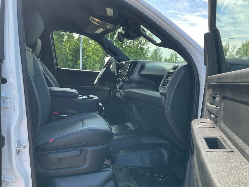 2025 RAM Ram 5500 Chassis Cab RAM 5500 TRADESMAN CHASSIS CREW CAB 4X4 84' CA