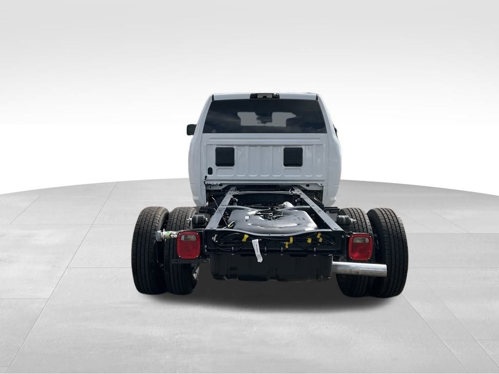 2025 RAM Ram 3500 Chassis Cab RAM 3500 TRADESMAN CREW CAB CHASSIS 4X4 60' CA