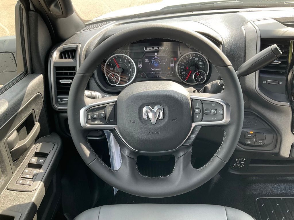 2025 RAM Ram 3500 Chassis Cab RAM 3500 TRADESMAN CREW CAB CHASSIS 4X4 60' CA