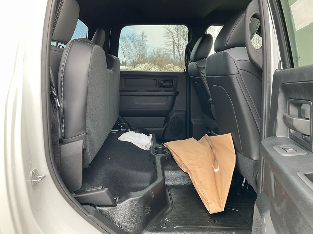 2026 RAM Ram 3500 Chassis Cab RAM 3500 TRADESMAN CREW CAB CHASSIS 4X4 60' CA