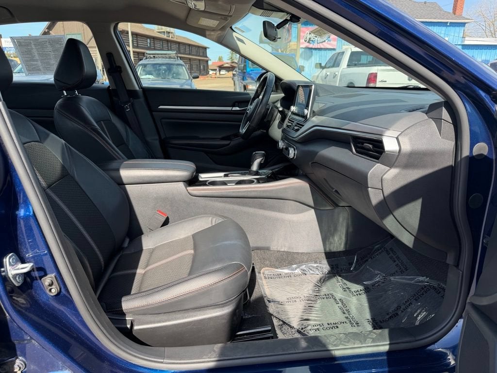 2024 Nissan Altima SR FWD