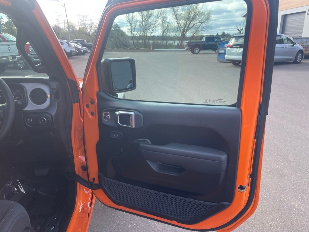 2026 Jeep Wrangler 4-Door Sport RHD 4x4