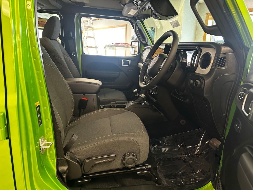 2026 Jeep Wrangler 4-Door Sport RHD 4x4