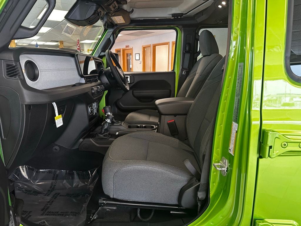 2026 Jeep Wrangler 4-Door Sport RHD 4x4