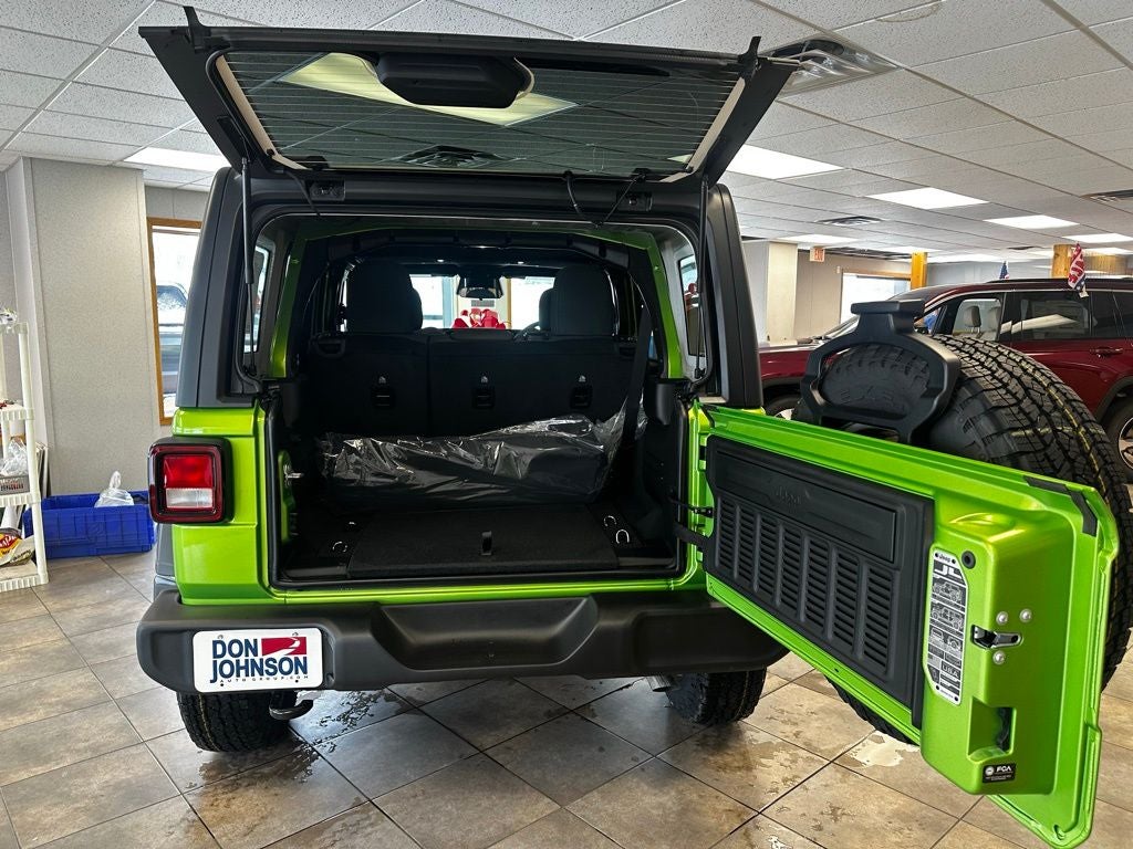2026 Jeep Wrangler 4-Door Sport RHD 4x4