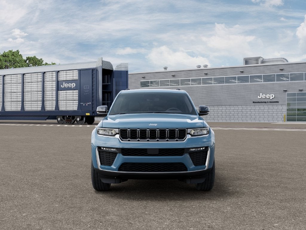 2027 Jeep Grand Cherokee GRAND CHEROKEE LIMITED 4X4