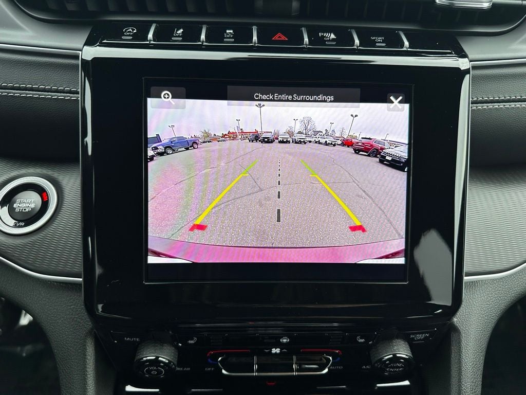 2025 Jeep Grand Cherokee GRAND CHEROKEE L ALTITUDE 4X4