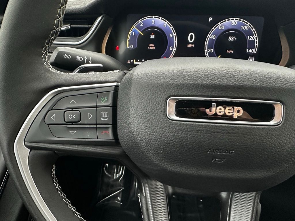 2025 Jeep Grand Cherokee GRAND CHEROKEE L ALTITUDE 4X4