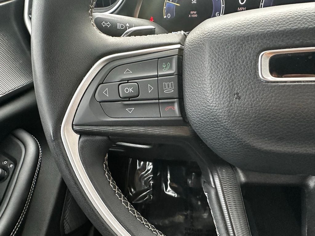 2023 Jeep Grand Cherokee L Altitude 4x4