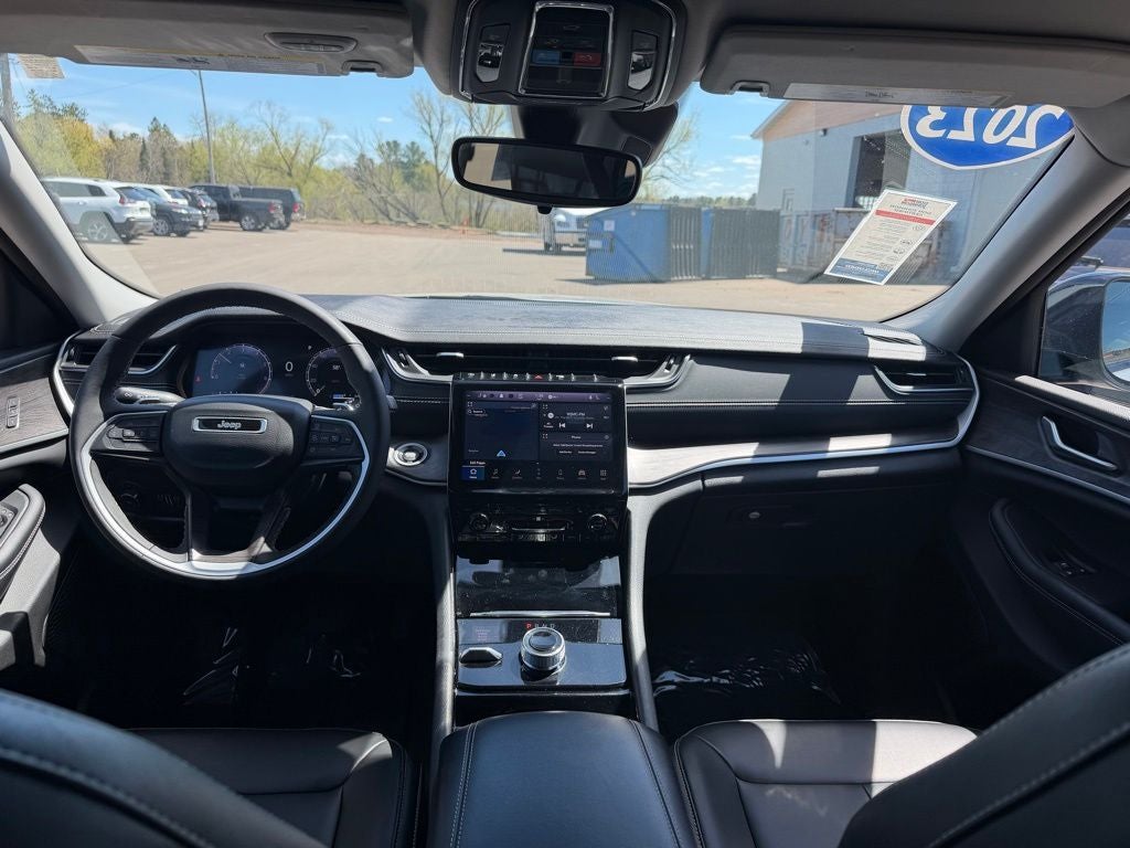 2023 Jeep Grand Cherokee L Limited 4x4
