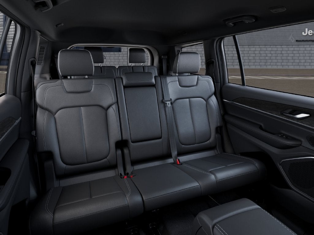 2027 Jeep Grand Cherokee GRAND CHEROKEE L LIMITED 4X4