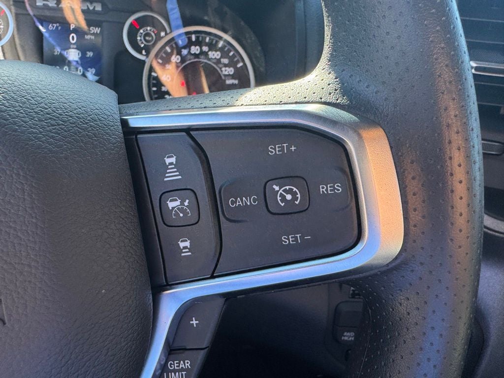 2026 RAM Ram 1500 RAM 1500 TRADESMAN CREW CAB 4X4 5'7' BOX