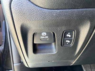 2019 RAM 1500 Laramie Crew Cab 4x4 5'7' Box