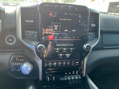 2019 RAM 1500 Laramie Crew Cab 4x4 5'7' Box