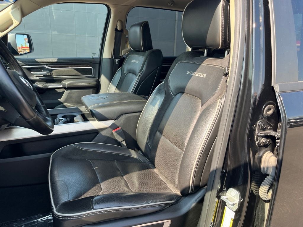2019 RAM 1500 Laramie Crew Cab 4x4 5'7' Box