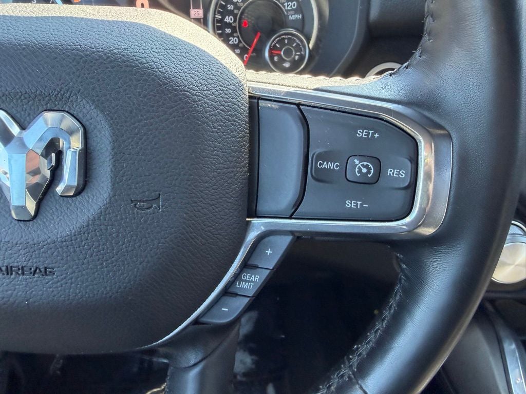 2024 RAM 1500 Laramie Crew Cab 4x4 5'7' Box