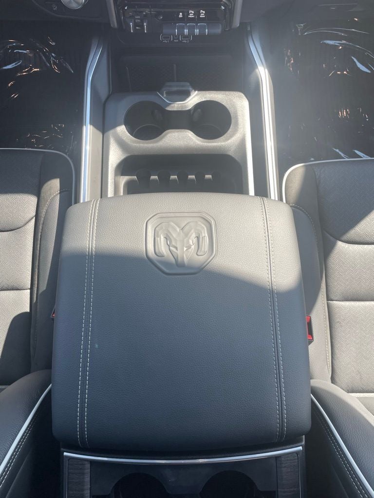 2026 RAM Ram 1500 RAM 1500 LARAMIE CREW CAB 4X4 6'4' BOX