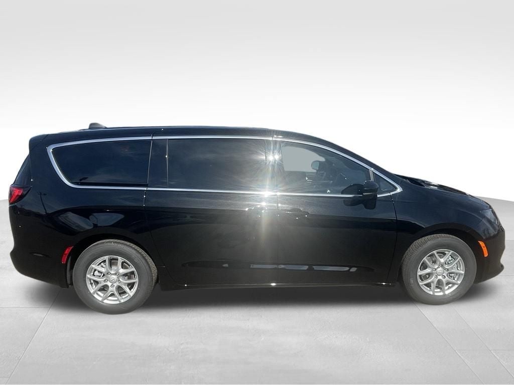 2026 Chrysler Voyager VOYAGER LX