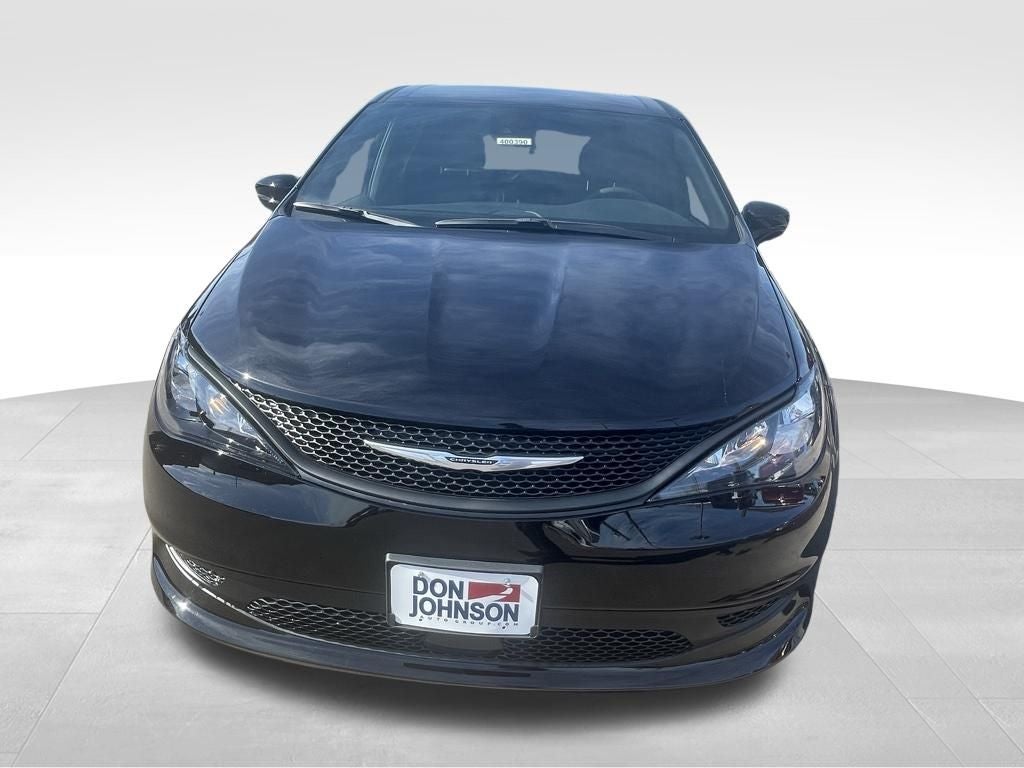 2026 Chrysler Voyager VOYAGER LX