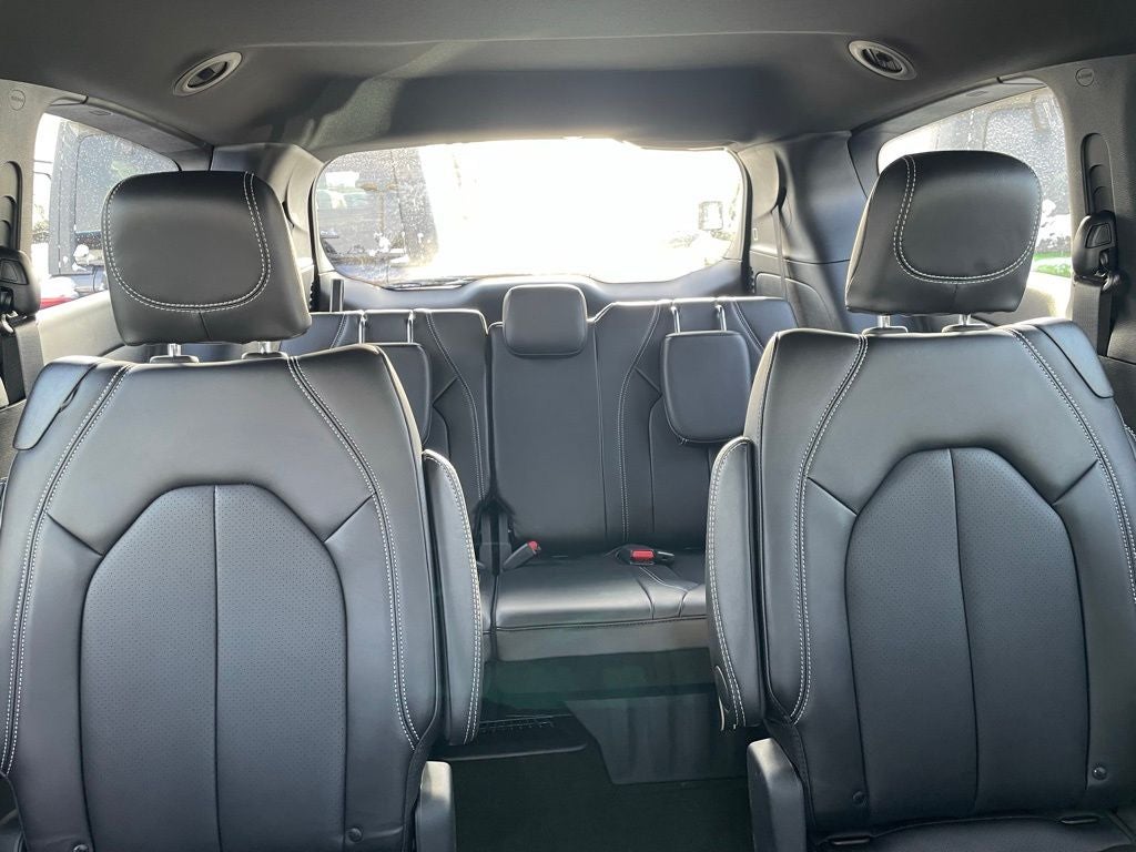 2026 Chrysler Voyager VOYAGER LX